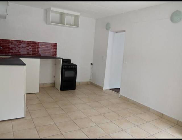 1 BEDROOM APARTMENT FOR SALE IN WOODSTOCK UPPER